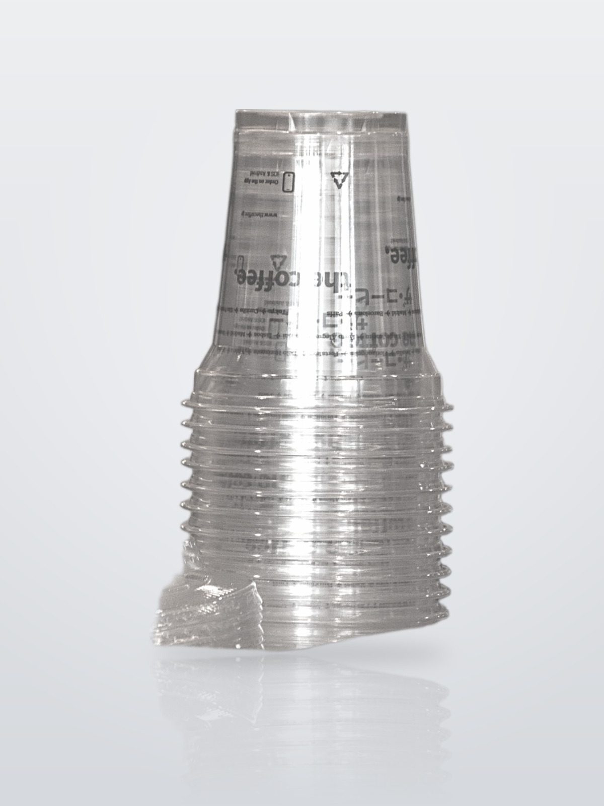 Stapel klarer PET-Becher